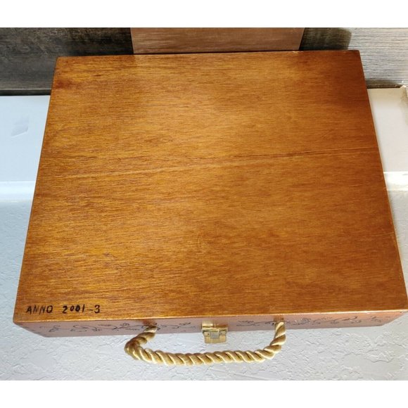 Wooden Handmade Folk Art Carved Painted Lover Carrying Box 12x10x3" Signed OOAK - Picture 9 of 16